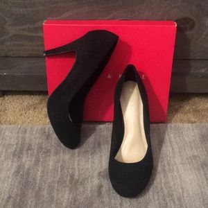 Kelly & Katie Pumps